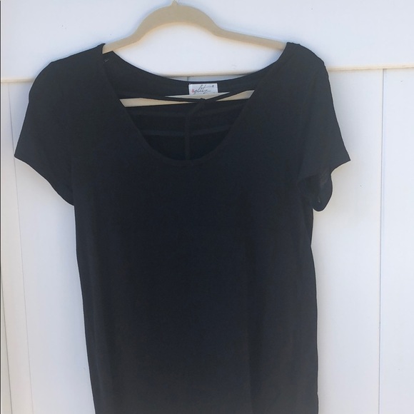 Black T-shirt with cute front - Picture 2 of 2